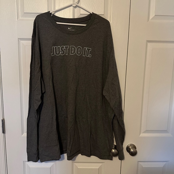 Nike Other - Nike Long Sleeve Shirt